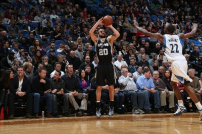 Σαν Αντόνιο Σπερς: Στο… ρελαντί με Τίμπεργουλφς (video)