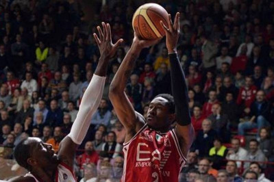 Αρμάνι Μιλάνο: «100άρα» χωρίς Κλέιζα (videos)