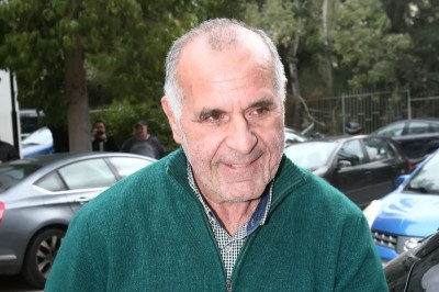 Κωνσταντίνου: «Καλό κουράγιο στον Μποροβήλο…»