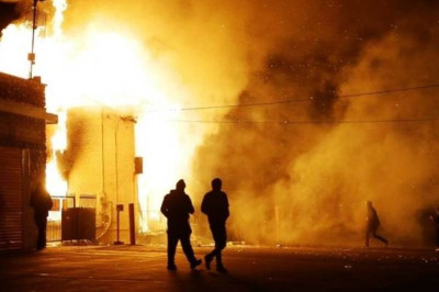 Εκτός ελέγχου η κατάσταση στο Φέργκιουσον