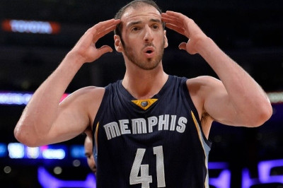 Μέμφις Γκρίζλις: «Σφαλιάρα» στους Λέικερς, έξι πόντους ο Κουφός (video)