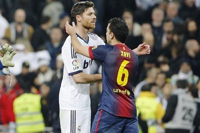 FIFPro: Οι υποψήφιοι για το χώρο της μεσαίας γραμμής (video)