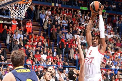 Αρμάνι Μιλάνο: Αποδεκατισμένη με Μπαρτσελόνα (video)