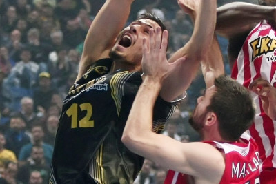 Καμπερίδης: « Νέα αρχή για την ΑΕΚ»