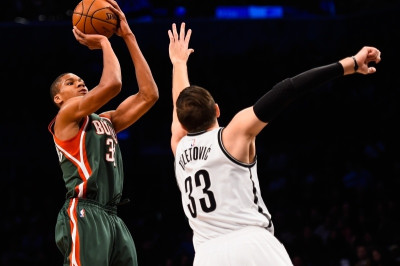 Μιλγουόκι Μπακς: Επιπλέον χρόνος στη θέση «5» για Αντετοκούνμπο