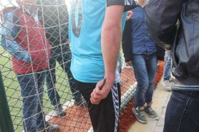 Τουρκία: Παίκτης αποβλήθηκε και επέστρεψε με... μαχαίρι! (video)