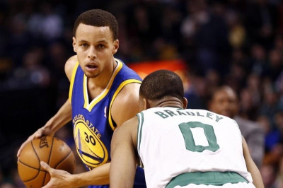 Γκόλντεν Στέιτ Ουόριορς: Κορυφαίος του μήνα ο Στέφεν Κάρι