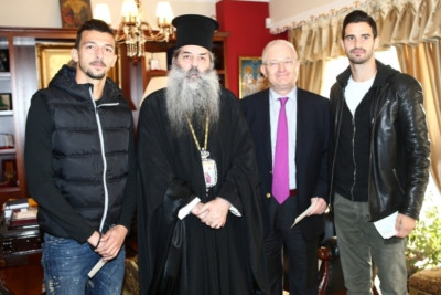 Ολυμπιακός: Στη Μητρόπολη Πειραιά Γιαννούλης, Αυλωνίτης