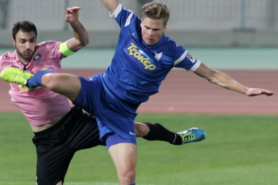 Νίκη Βόλου: Στον «αέρα» Λάουξ, Σταμπολζίεφ