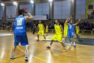 Νότιος Όμιλος: «Κόλλησε» στο Μαρούσι η Κύμη