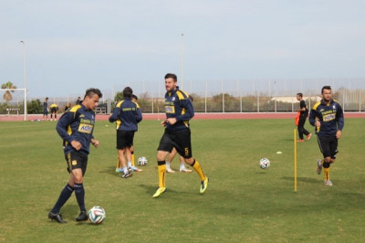 Εργοτέλης: Μέσα οι Ρέντζας, Τσέρνι