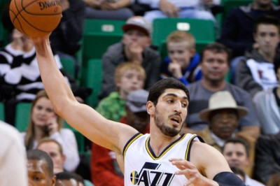 Γιούτα Τζαζ: Πρόστιμο στον νευριασμένο Καντέρ (video)