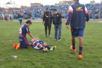 Κεραυνός κτύπησε ποδοσφαιριστή  και  βοηθό διαιτητή στο Περού (video)