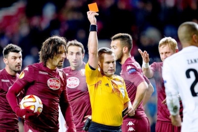 2ος Όμιλος: Πεντάρα και πρόκριση για Τορίνο (videos)