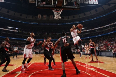 Σικάγο Μπουλς: Με «φτιαγμένο» Ρόουζ τους Μπλέιζερς (videos)