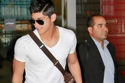 Νέο… μπλέξιμο με Πουλίδο (photos)