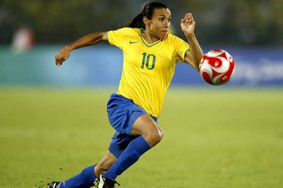 Μάρτα: Χατ - τρικ και γκολ α λα... Μέσι! (video)