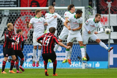 Οι 10 πιο αστείες εκτελέσεις φάουλ  όλων των εποχών στην Μπουντεσλίγκα (video)