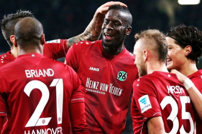 Αννόβερο – Άουγκσμπουργκ 2-0 (videos)
