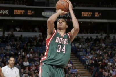 NBA: Νίκη για Αντετοκούνμπο, πόνος για Ντουράντ