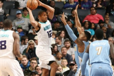 Σάρλοτ Χόρνετς: Ισοπέδωσαν και τους Νάγκετς (videos)