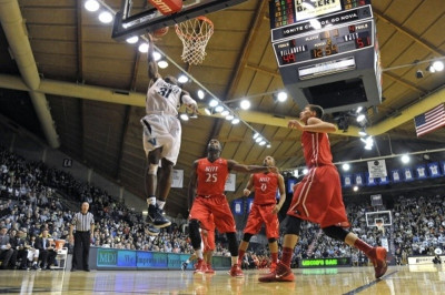 NCAA: «Βαριά» ήττα για το NJIT του Τσελεντάκη (videos)