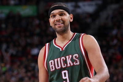 NBA: Το απίστευτο ρεκόρ του συμπαίκτη του Αντετοκούνμπο (videos)