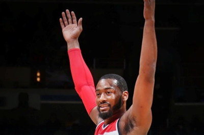 NBA Top 10: Χόρεψε στον αέρα ο Ουόλ (video)