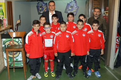 Ολυμπιακός: Δίπλα σε όσους έχουν ανάγκη οι «ερυθρόλευκοι» (photos)