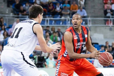 Λαμποράλ Κούτσα: Επίσημα «τέλος» ο Χάμιλτον