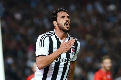 ΑΕΚ: Σκέφτεται την Ελλάδα ο Αλμέιδα