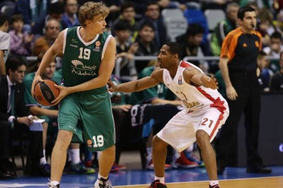 Κουζμίνσκας στο Onsports: «Θέλω και Παναθηναϊκό και Ολυμπιακό» (photos+videos)