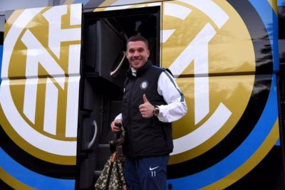 Γκολάρα στην πρώτη προπόνηση με Ίντερ ο Ποντόλσκι (video)