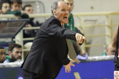 Ιβάνοβιτς: «Σκληρή προσπάθεια για τη νίκη!»