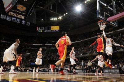 Χιούστον Ρόκετς: «Ζωγράφισαν» στο Οχάιο, τρεις πόντους ο Παπανικολάου (videos)