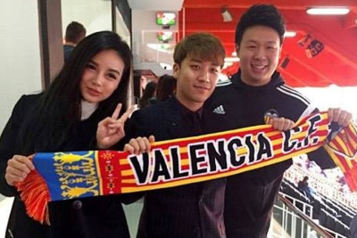 Βαλένθια: Πανικός με τη σαγηνευτική κόρη του νέου ιδιοκτήτη (photos)