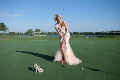 Γκολφ: Από τα τακούνια στα... μπαστούνια τα κορίτσια του Μις Υφήλιος (photos)