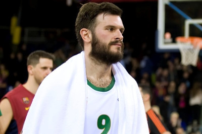 Φώτσης: «Τα ματς να κρίνονται στα παρκέ»