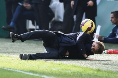 Νοκ – ντάουν ο  Αντρεόλι τον … Μαντσίνι (video+photos)