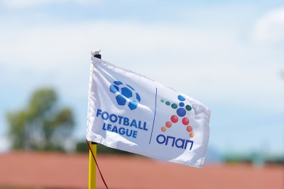 Football League: «Δοκιμασίες» για τους πρωτοπόρους