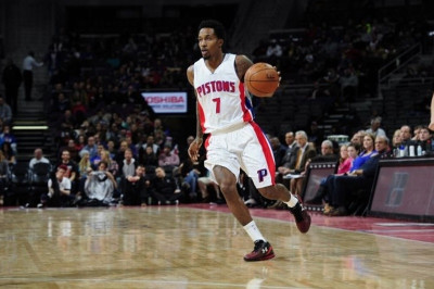 Ντιτρόιτ Πίστονς: Στην άκρη τους Νετς (video)