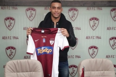 ΑΕΛ: Στα βυσσινί Λύρας και Φλεριβάλ