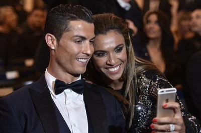 Μάρτα: Selfie με τον Ρονάλντο με... καυτό look