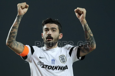 Αθανασιάδης: «Είμαστε μόνοι μας, θέλουμε τον κόσμο δίπλα μας»