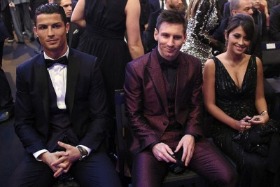 Ιρίνα Σάικ: Εξηγήσεις για την απουσία της από τη Χρυσή Μπάλα