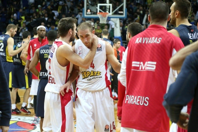 Ευρωλίγκα: Ξεχώρισε ο Λοτζέσκι, MVP ο Ντε Κολό