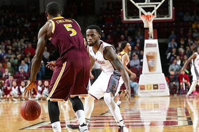 NCAA: Νίκη με… έναν πόντο για Μπέμπη και Αγγέλου