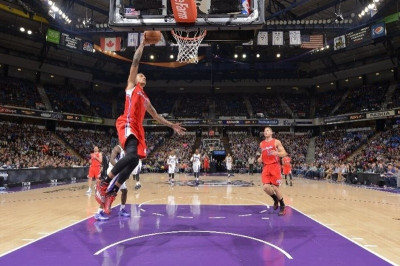 Λος Άντζελες Κλίπερς: Στάθηκαν στο Σακραμέντο με Γκρίφιν και… Μπαρνς (videos)