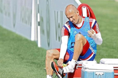 Ρόμπεν: «Με δάγκωσε … κροκόδειλος»