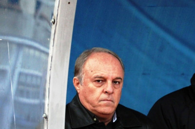 Άρης: Εκτός πάγκου ο Κάμπος